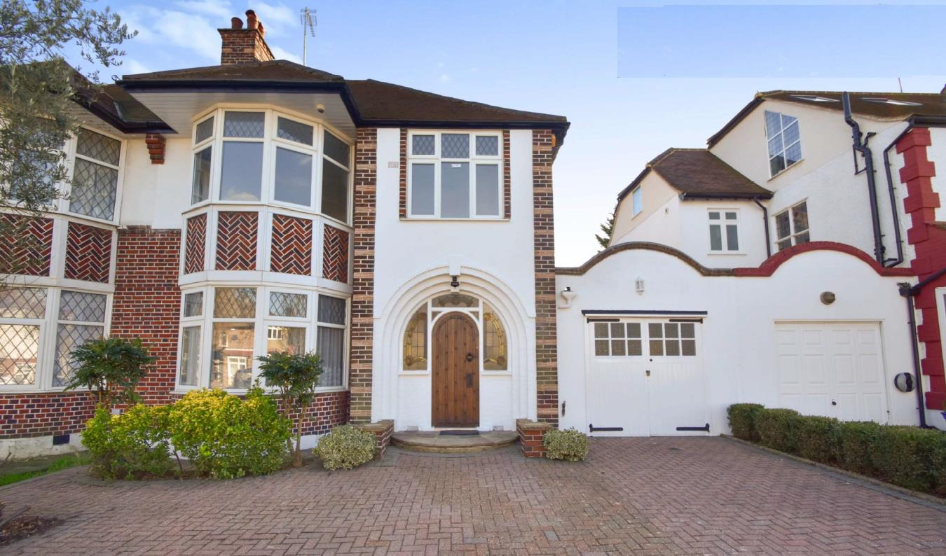 London 4 Bed SemiDetached House, Creighton Avenue, N2 To Rent Now
