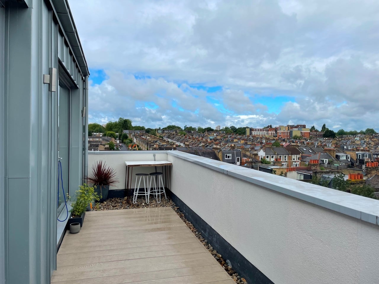 2 Bed Flat, Chatham Road, SW11