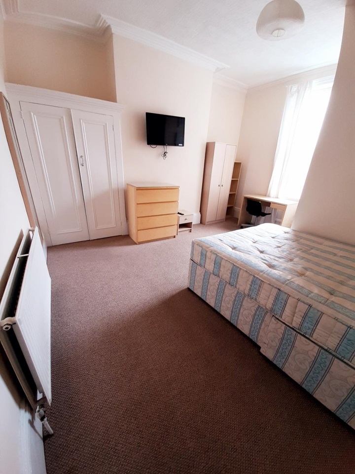 Sunderland Room in a Shared House, Chester Road, SR4 To Rent Now