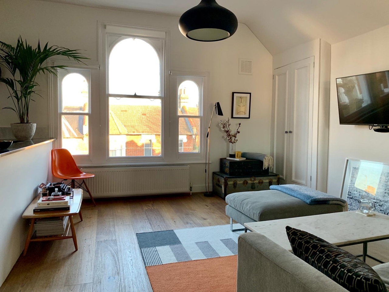 London 1 Bed Flat, Oakfield Road, N4 To Rent Now for £1,800.00 p/m