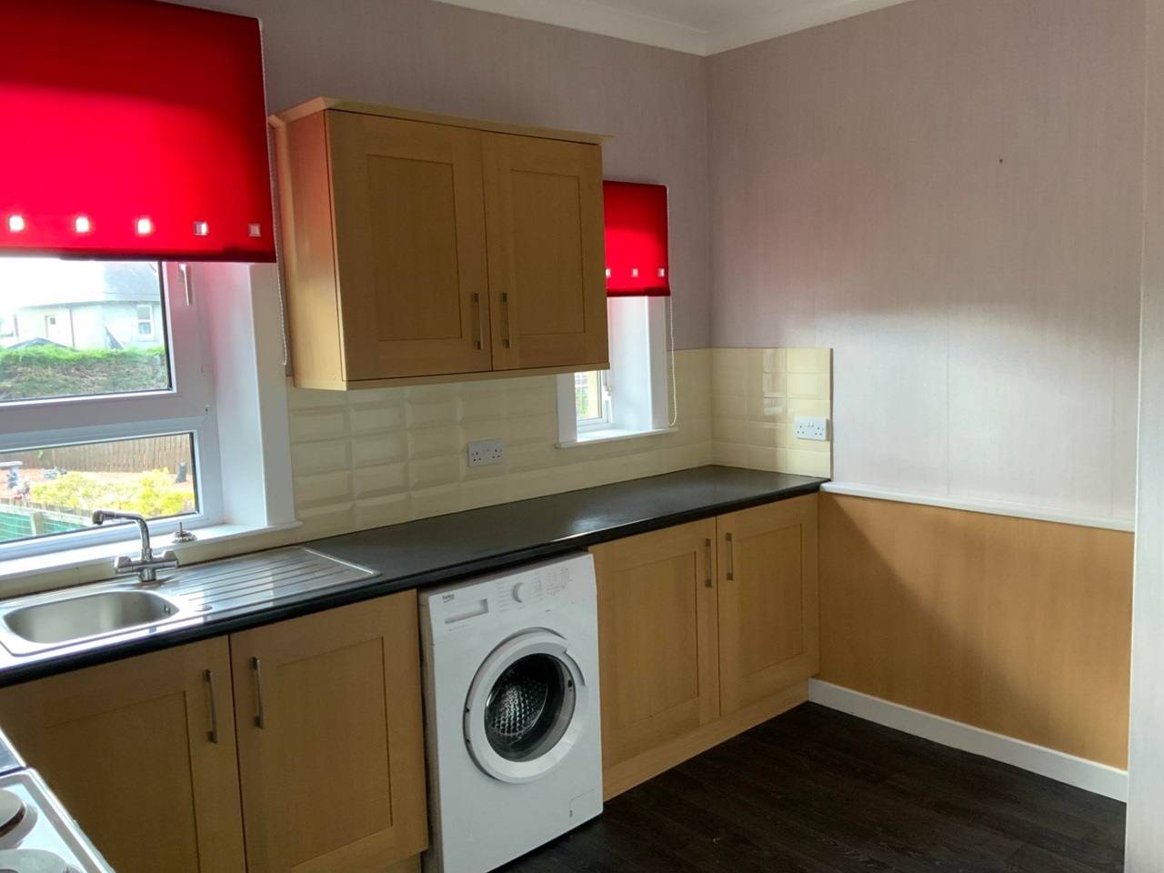 Lesmahagow, Lanark 3 Bed Flat, Woodpark, ML11 To Rent Now for £575.