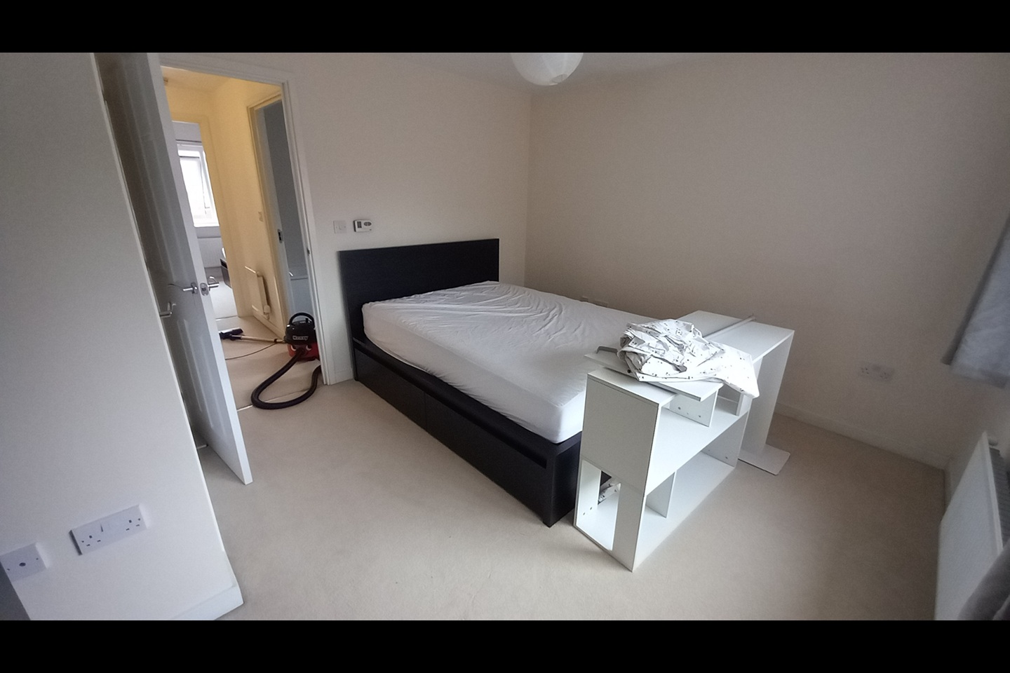 Room in a Shared House, Radbourne Close, M12