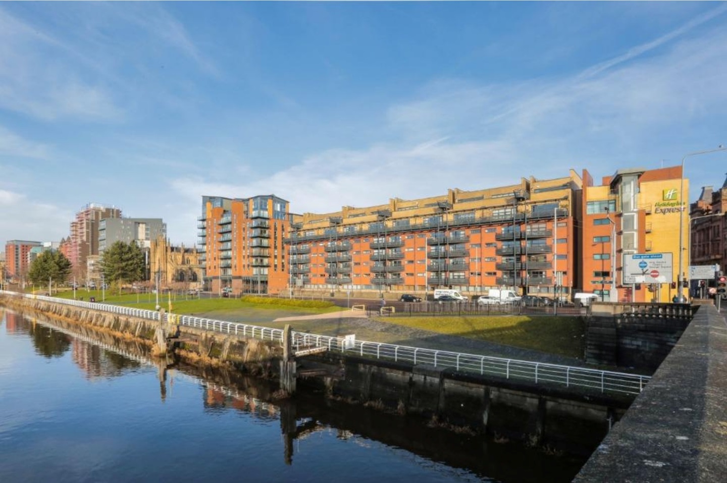 2 Bed Flat, Clyde Street, G1