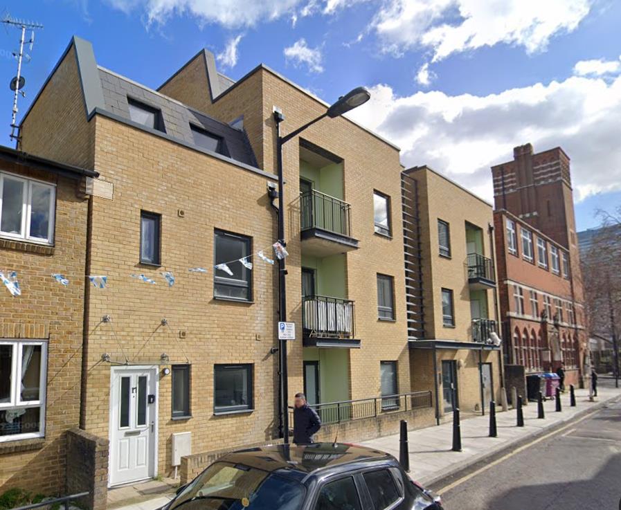 London 3 Bed Terraced House, Sturry Street, E14 To Rent Now for £