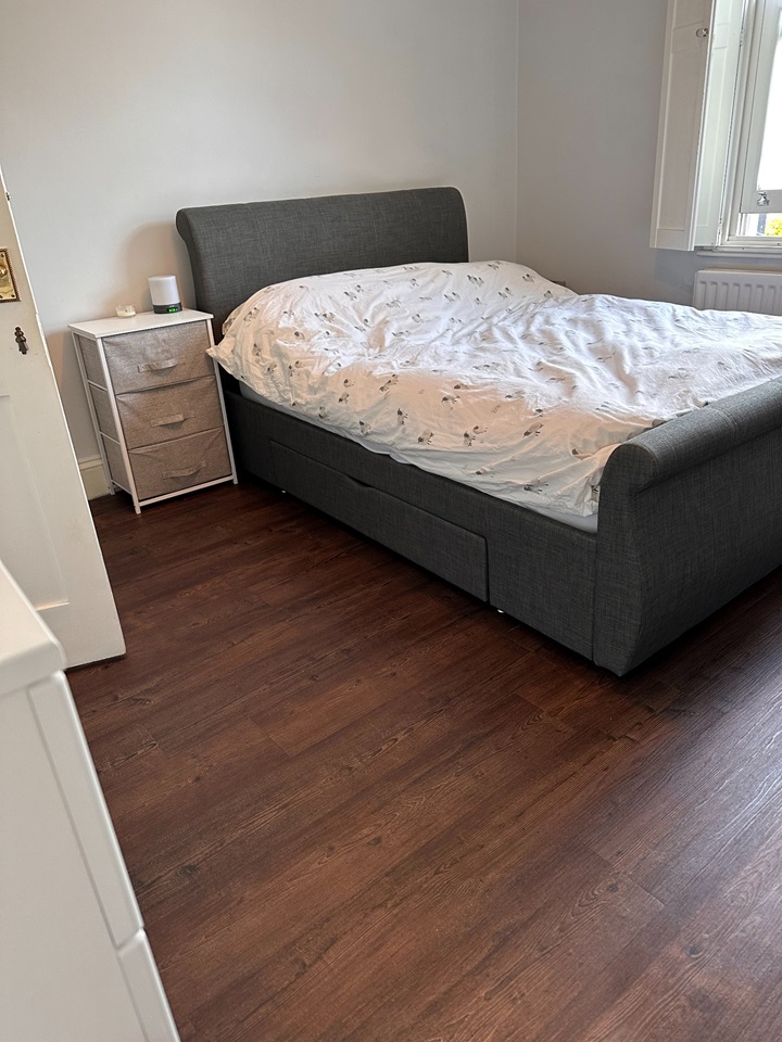 Farnborough Room in a Shared House, Prospect Road, GU14 To Rent Now