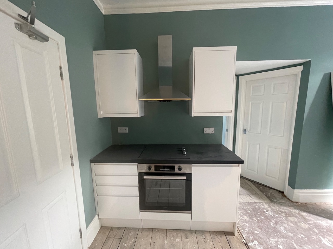 Torquay 2 Bed Flat, Kents Road, TQ1 To Rent Now for £950.00 p/m