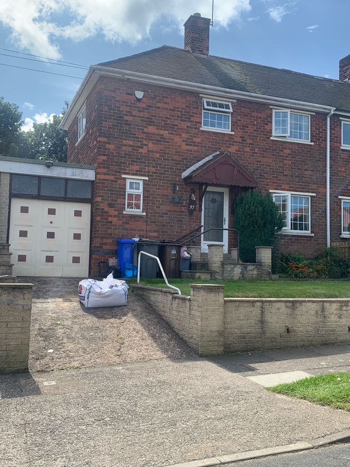 Sheffield 2 Bed SemiDetached House, Thornbridge Crescent, S12 To
