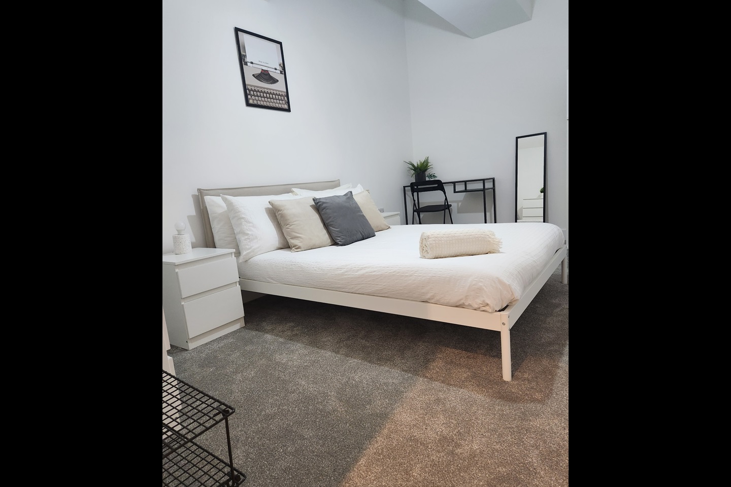 3 Bed Flat, Bath Road, BS4