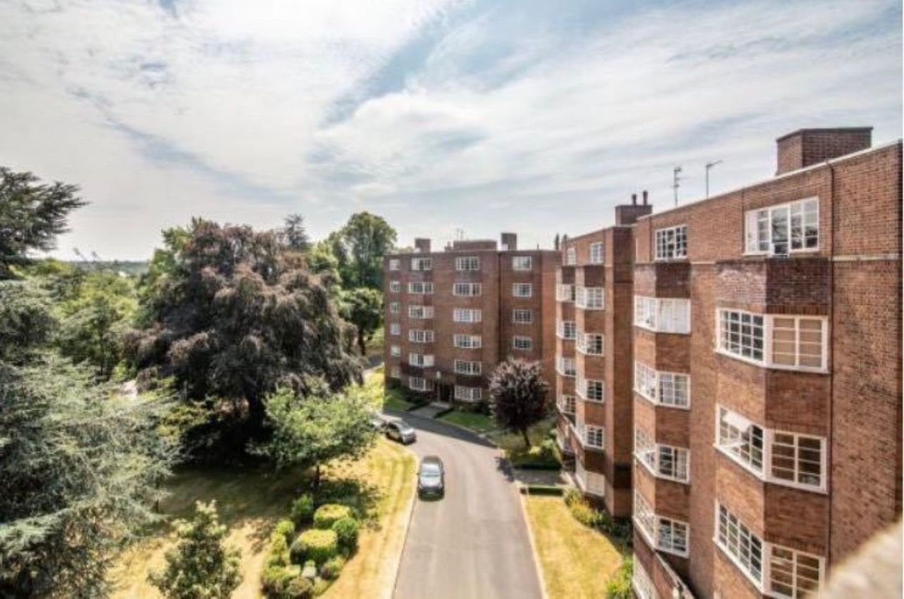 Birmingham 2 Bed Penthouse, Viceroy Close, B5 To Rent Now for £
