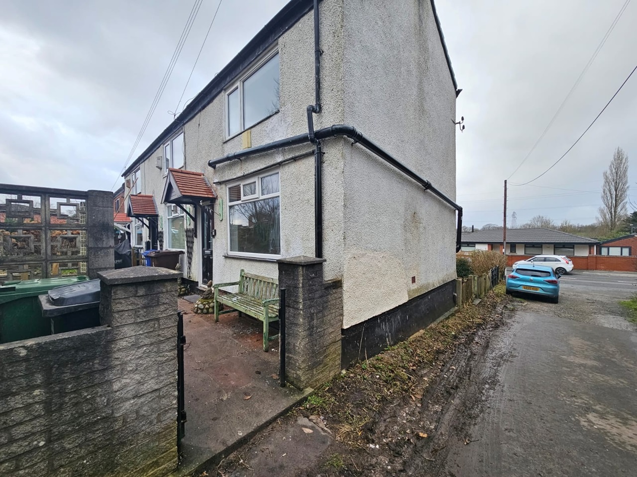AshtonUnderLyne 2 Bed End Terrace, Newmarket Road, OL7 To Rent