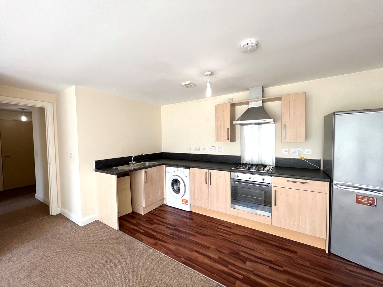 Eccles 2 Bed Flat, Eccles, M30 To Rent Now for £1,000.00 p/m