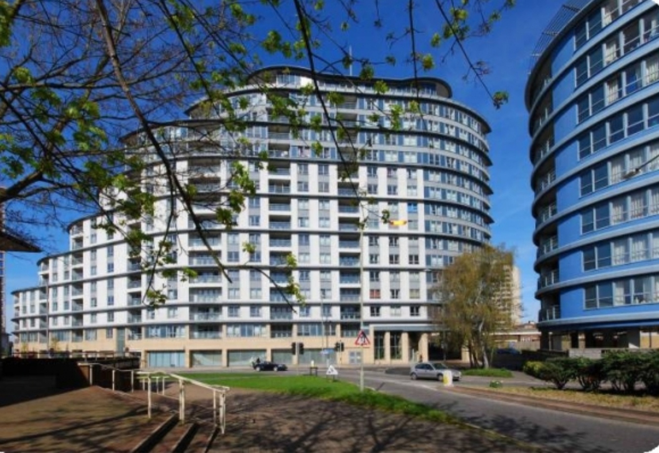 Woking 2 Bed Flat, Centrium, GU22 To Rent Now for £1,650.00 p/m