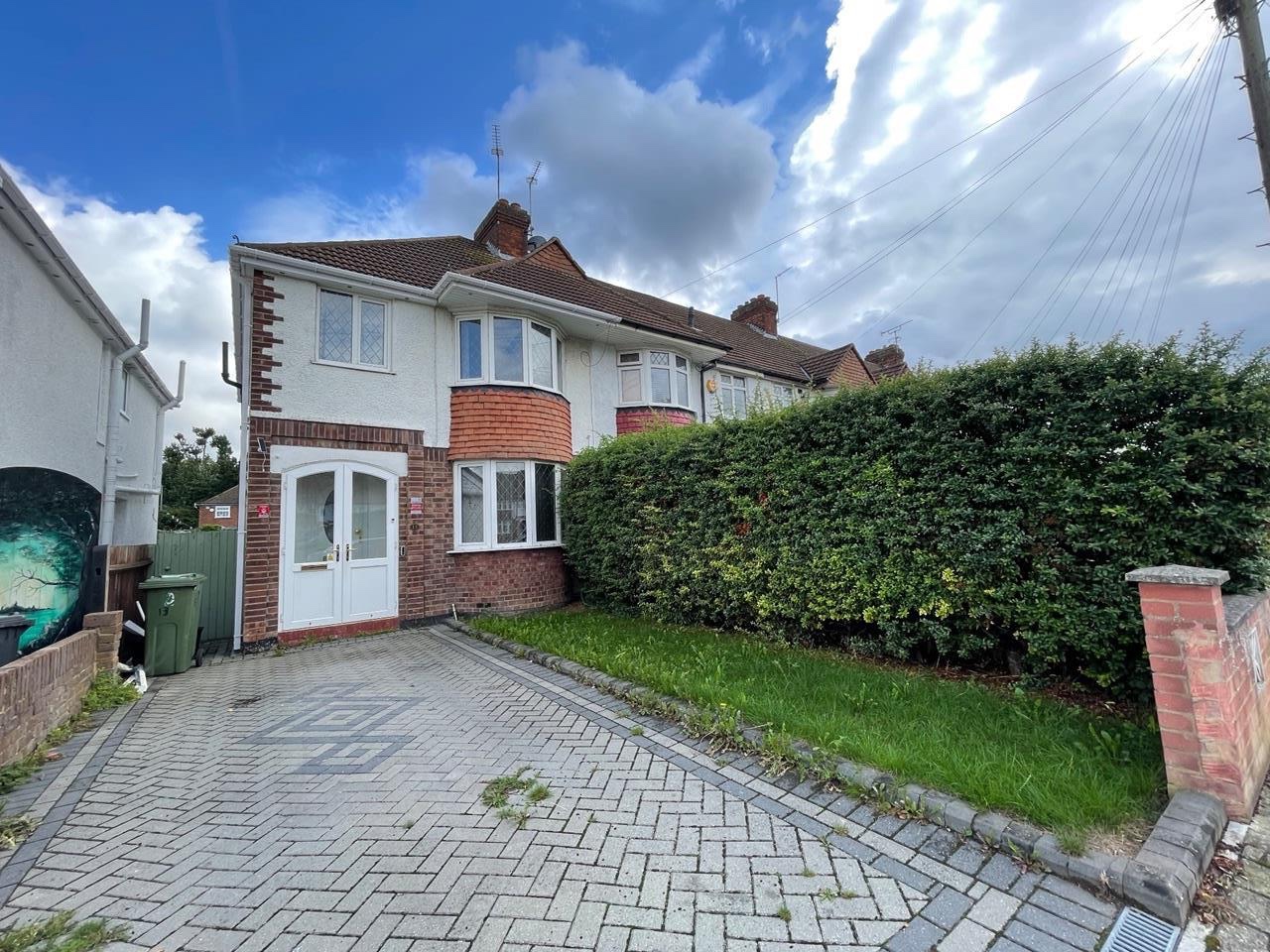 Orpington 3 Bed SemiDetached House, The Greenway, BR5 To Rent Now
