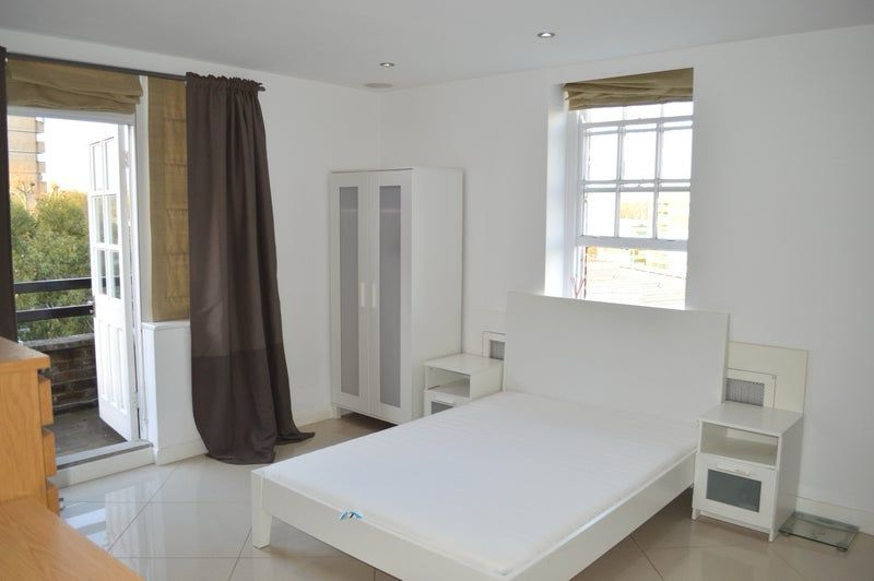 London Room in a Shared Flat, Bramley House, W10 To Rent Now for £