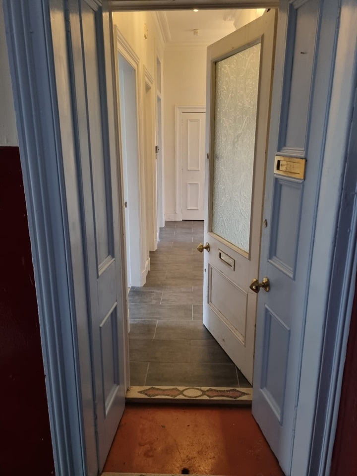 Glasgow 2 Bed Flat, Thornwood Avenue, G11 To Rent Now for £1,295.00 p/m