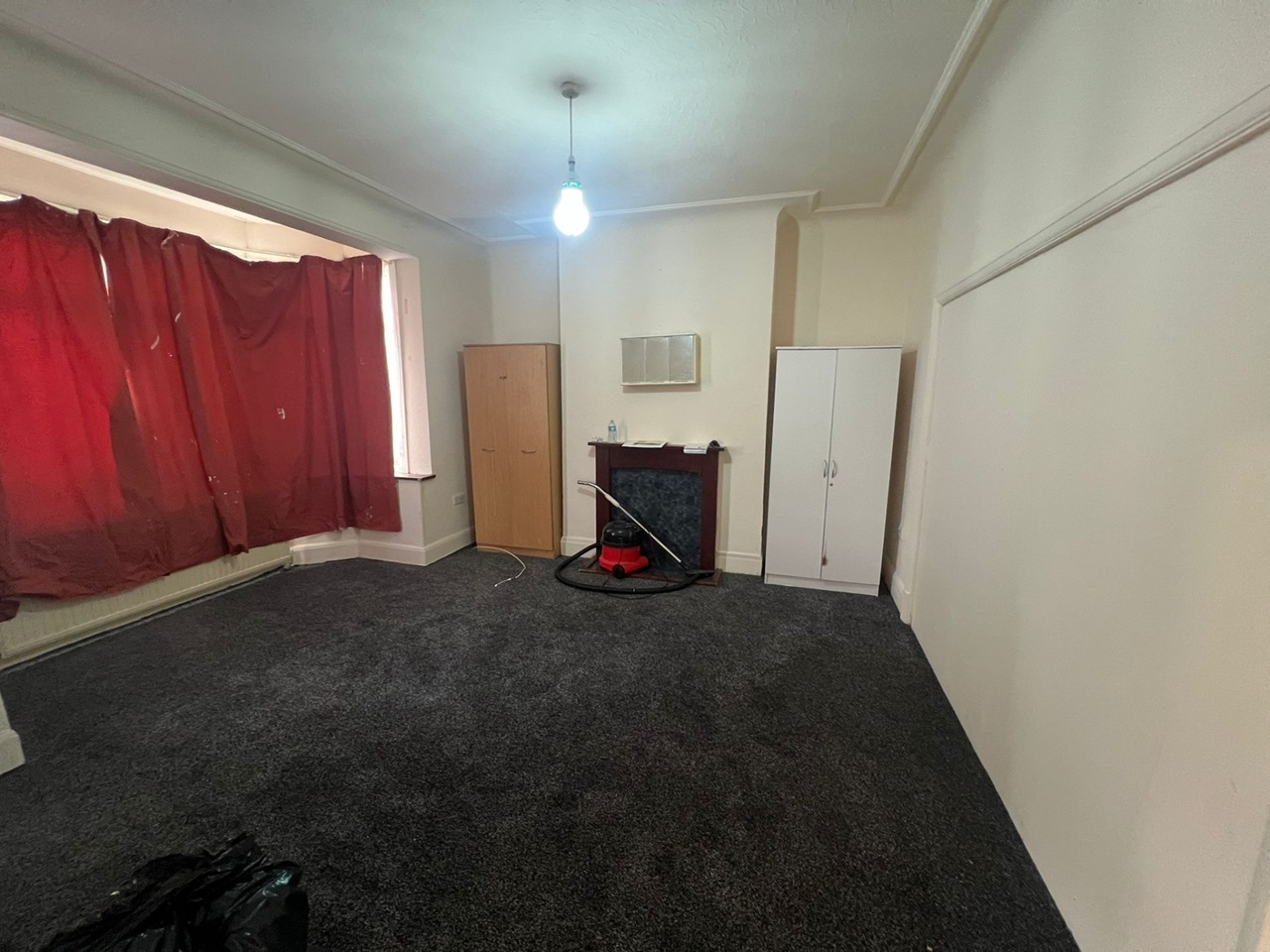 Ilford Room in a Shared House, Wanstead Lane, IG1 To Rent Now for £