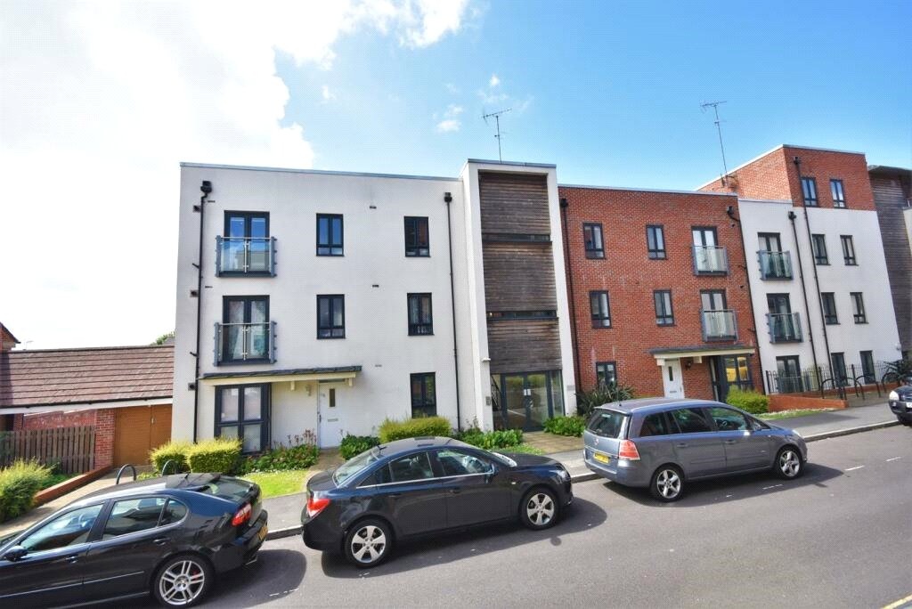 Basingstoke 2 Bed Flat, Sinclair Drive, RG21 To Rent Now for £1,250