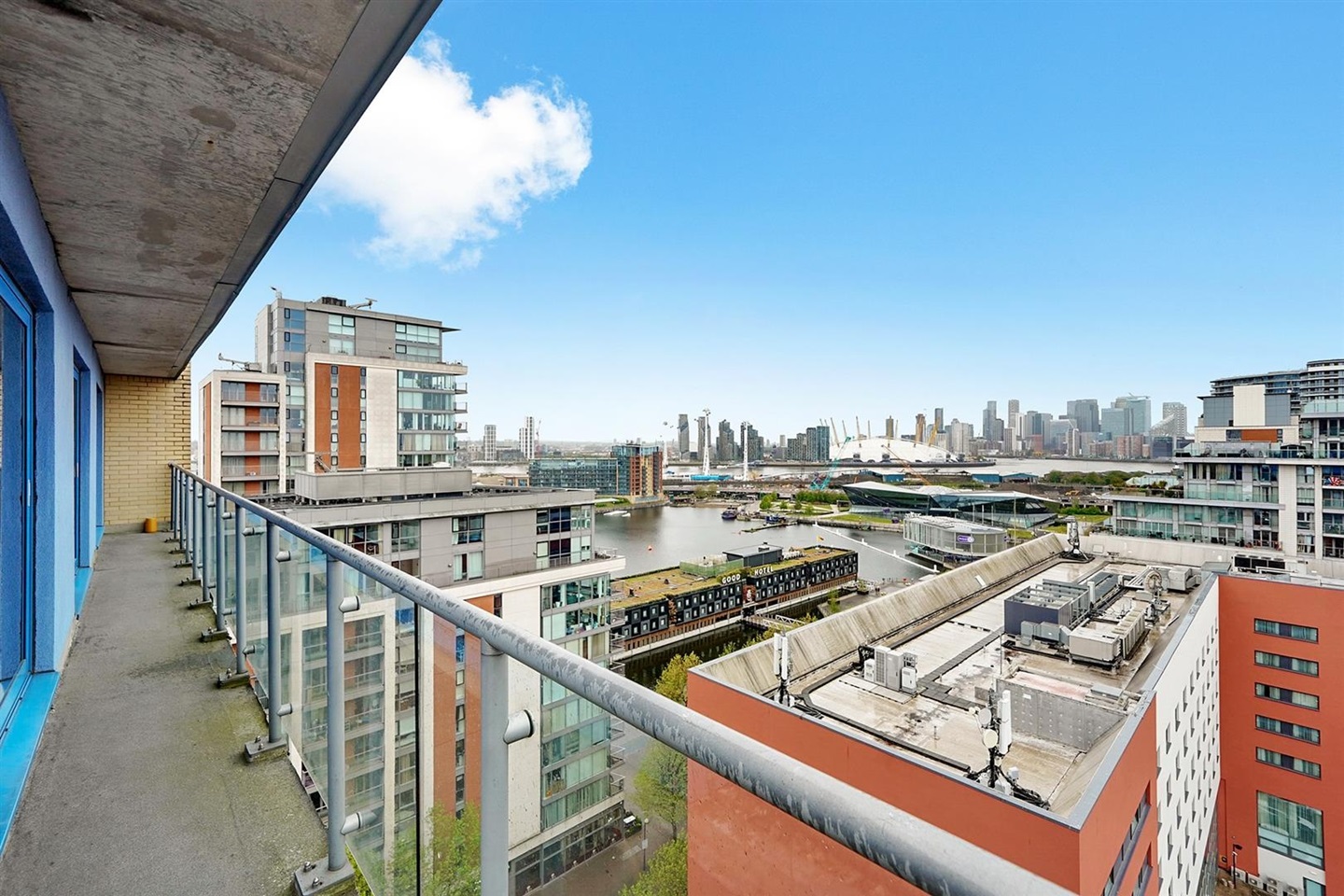 London 2 Bed Flat, Westgate Apartments, E16 To Rent Now for £2,100.