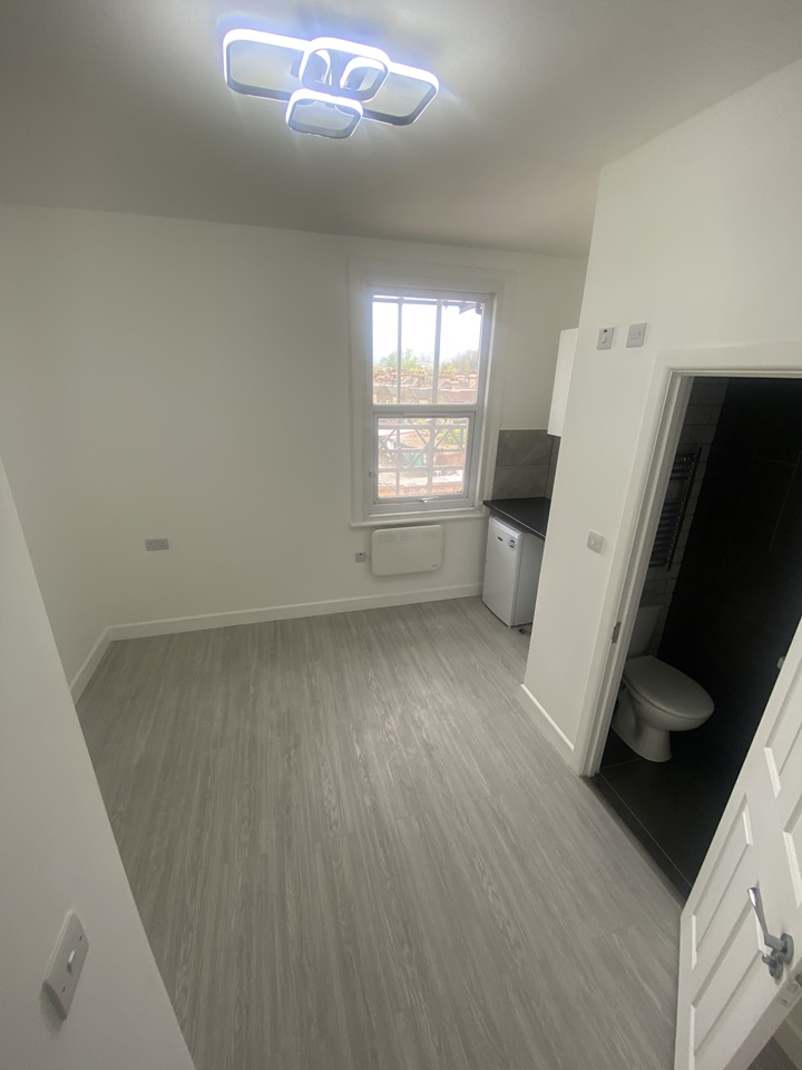 London Room in a Shared Flat, Staplehurst Road, SE13 To Rent Now