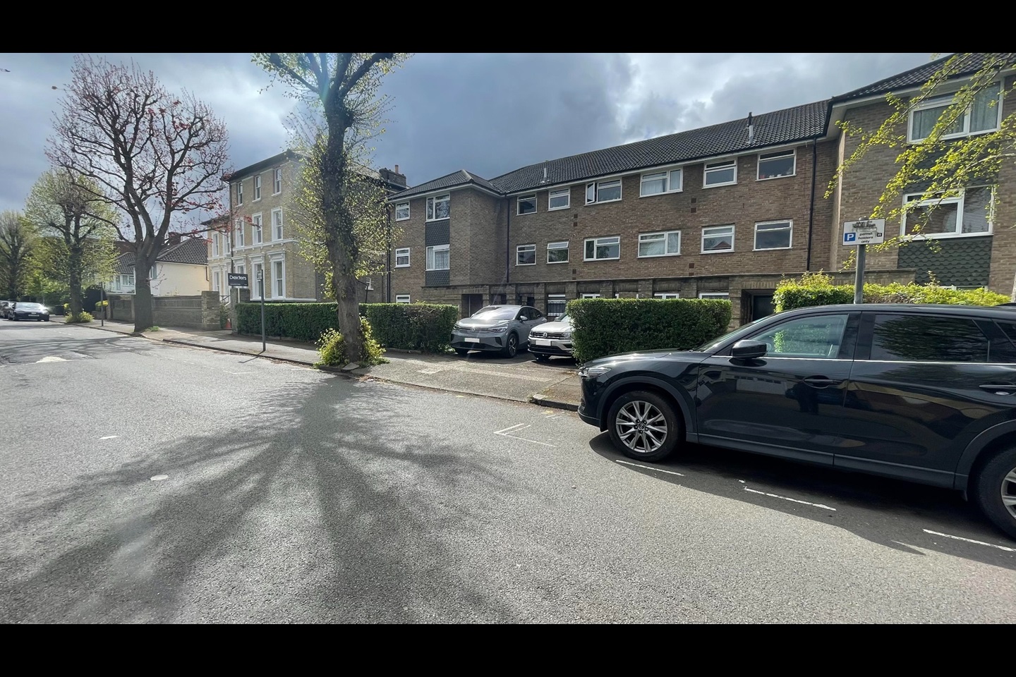 Surbiton 2 Bed Flat, Catherine Road, KT6 To Rent Now for £1,695.00 p/m