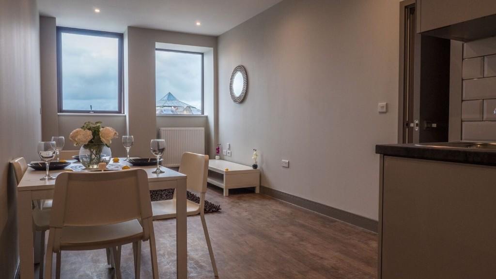 Glasgow Room in a Shared Flat, Thornwood Avenue, G11 To Rent Now