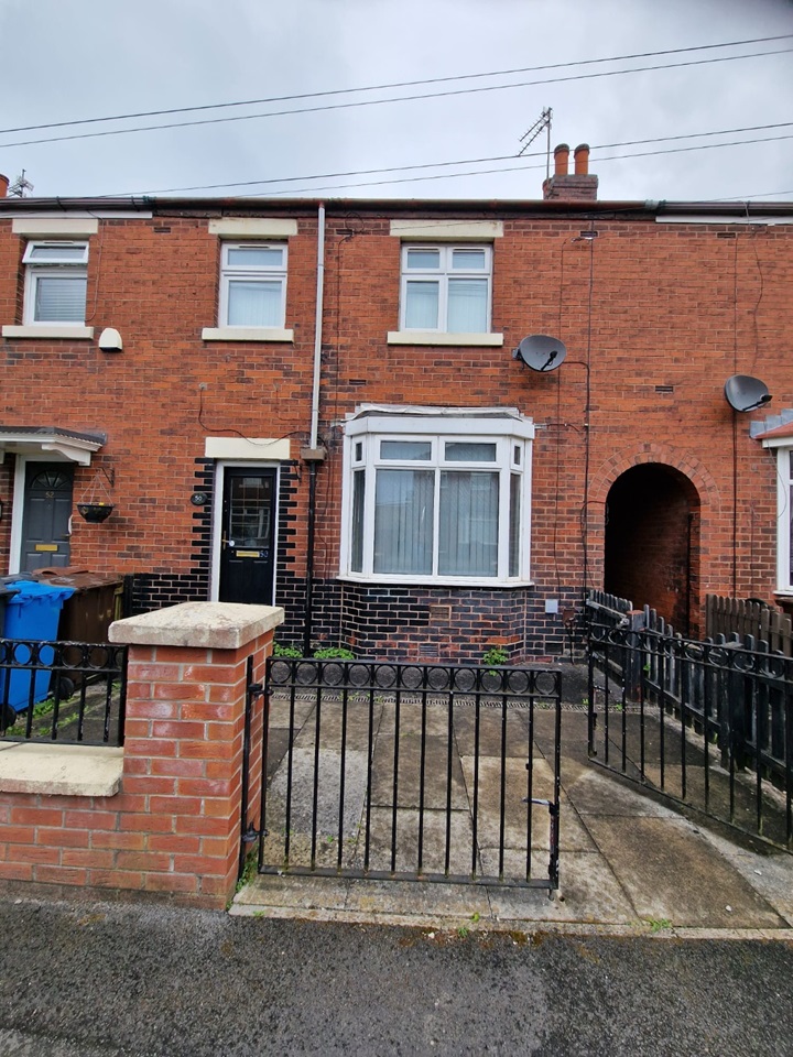 Oldham 2 Bed SemiDetached House, Ninth Avenue, OL8 To Rent Now for