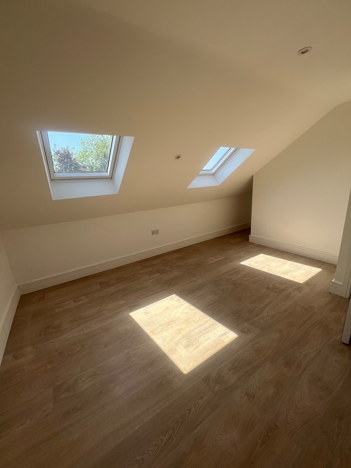 Cheshunt, Waltham Cross Studio Flat, College Road, EN8 To Rent Now