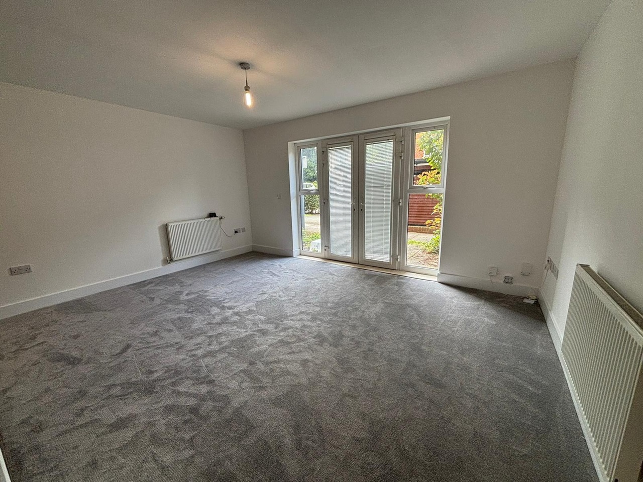 Orpington 2 Bed Flat, Bramley Court, BR6 To Rent Now for £1,650.00 p/m