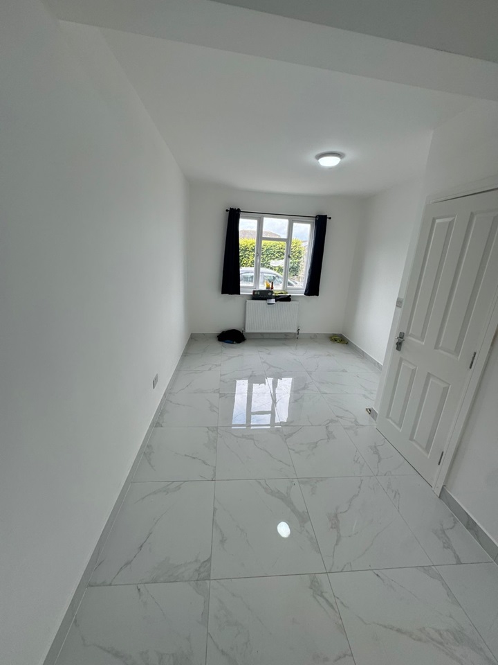 Erith Studio Flat, Brook Street, DA8 To Rent Now for £1,250.00 p/m