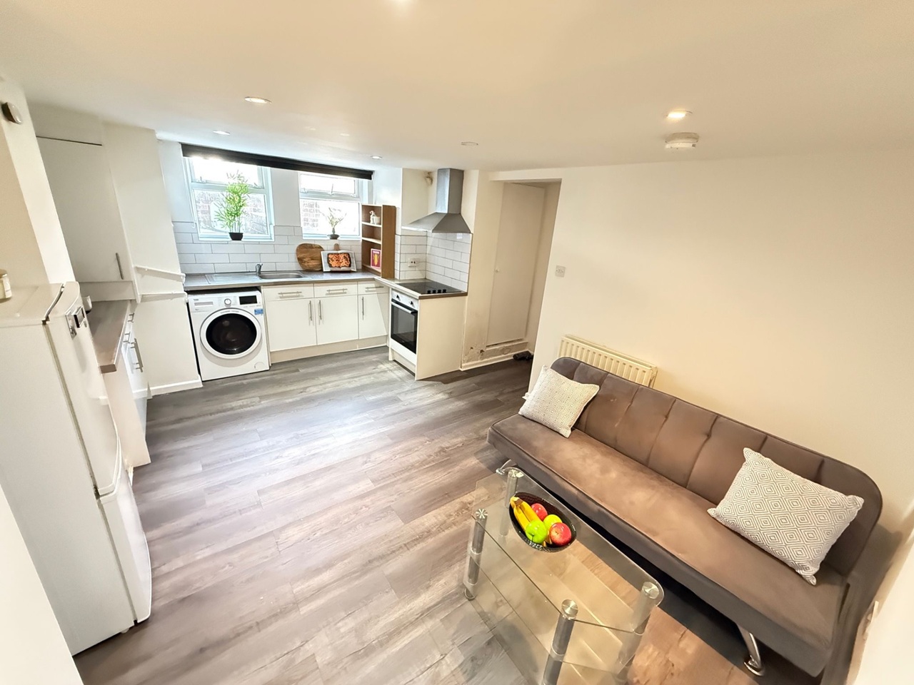 3 Bed Terraced House, Lumley Walk, LS4