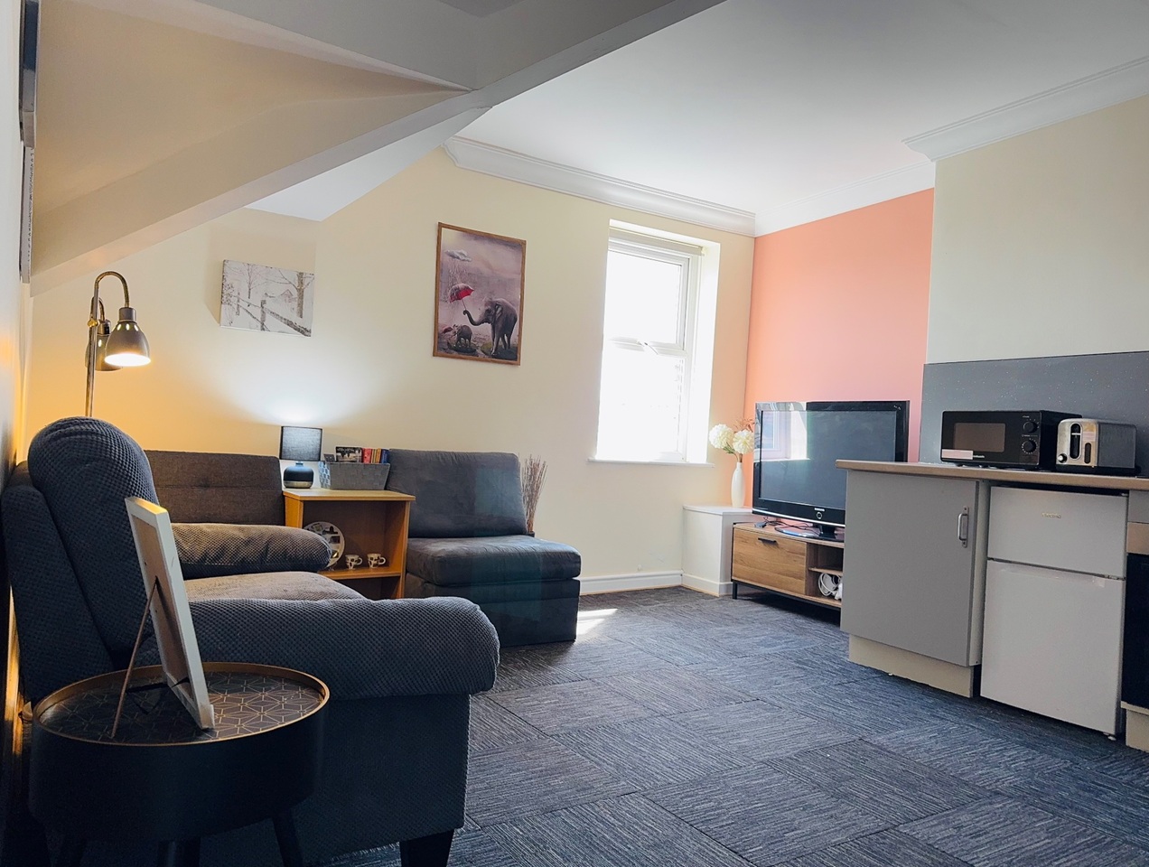 2 Bed Flat, Kremlin Drive, L13
