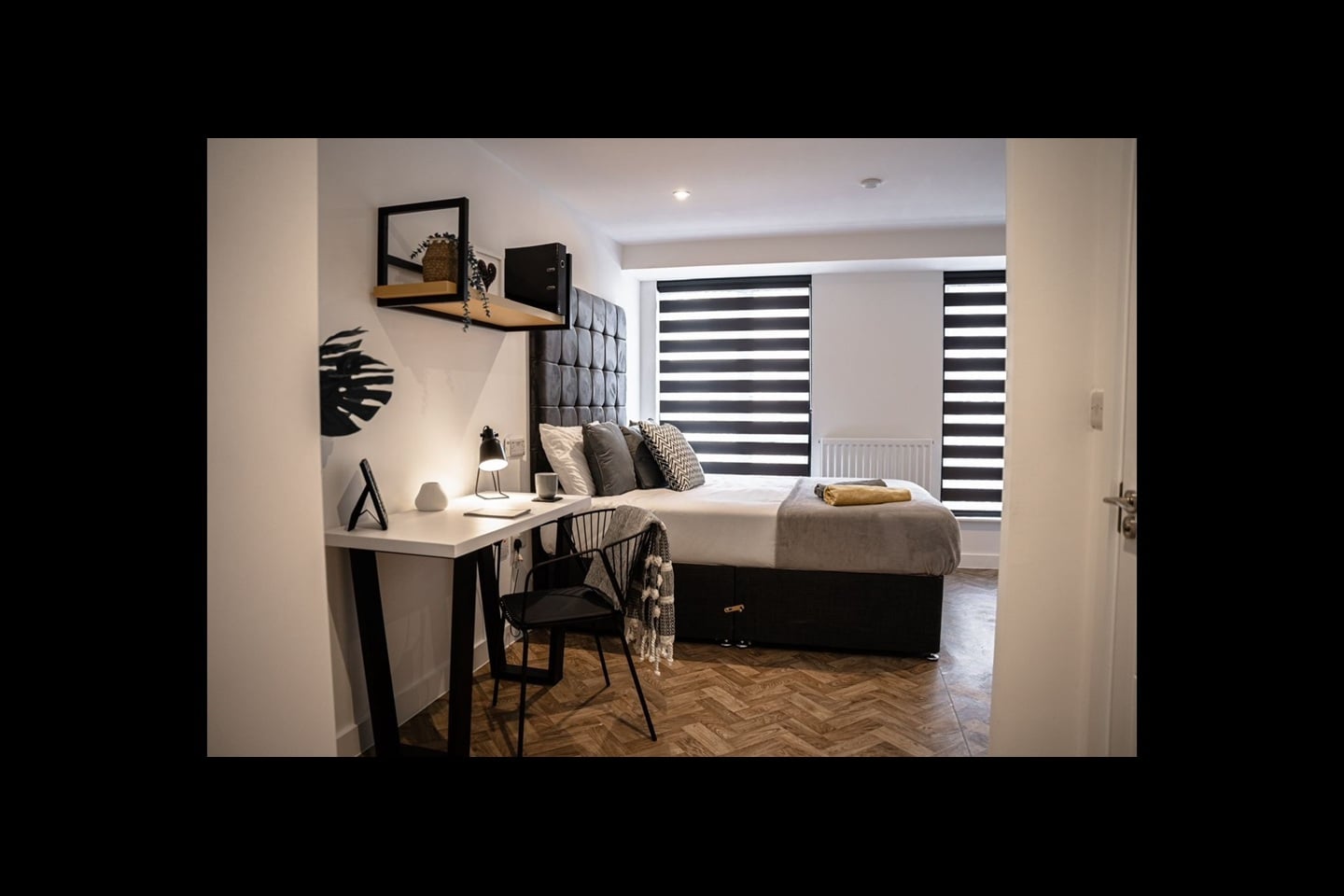 Studio Flat, Bridge Street West, B19
