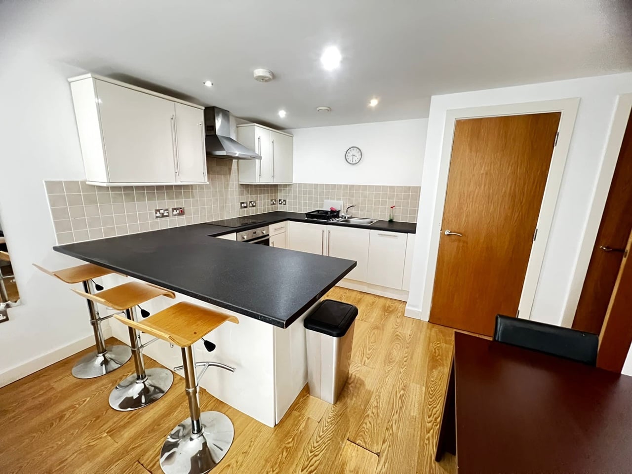 2 Bed Flat, Pall Mall, L3