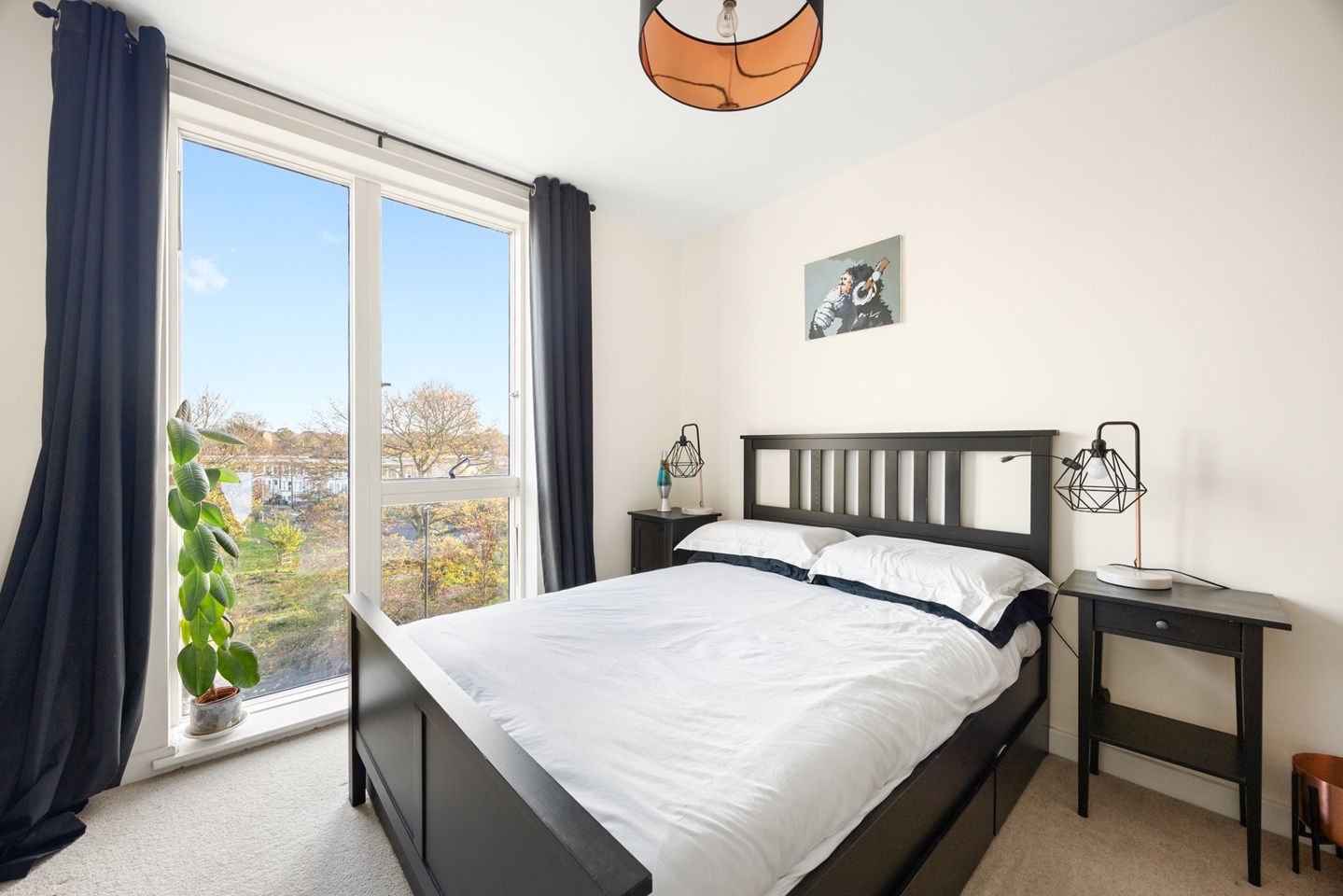 1 Bed Flat, Barrington Road, SW9