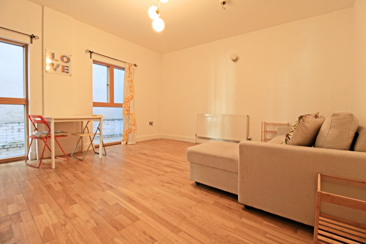 2 Bed Flat, Hackney Road, E2