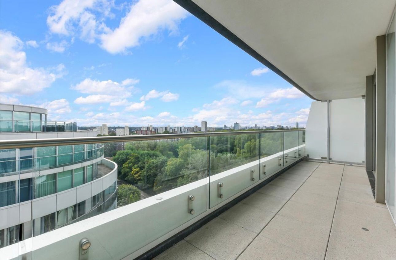 1 Bed Flat, Valetta House, SW11