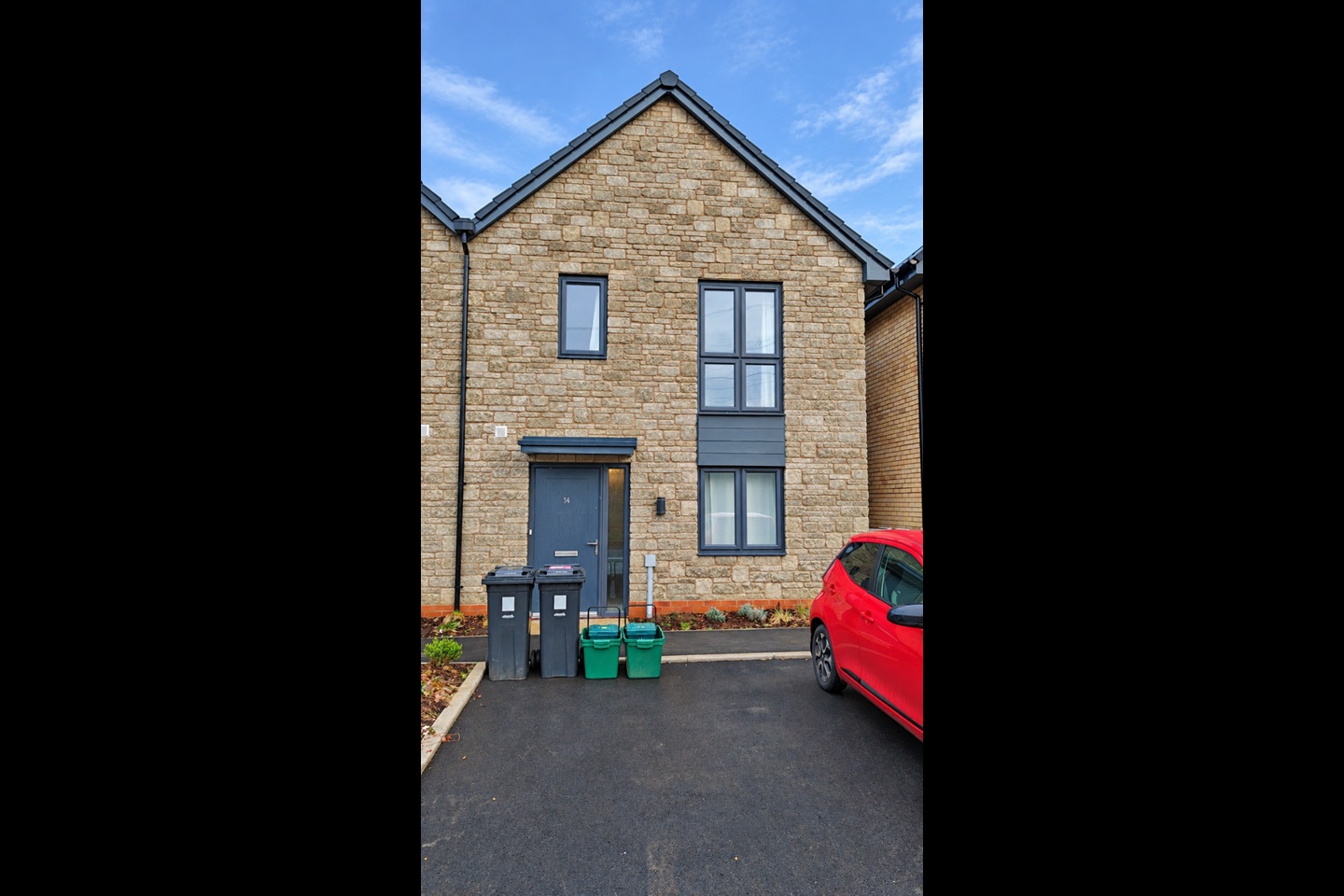 6 Bed Semi-Detached House, Golledge Crescent, BS34