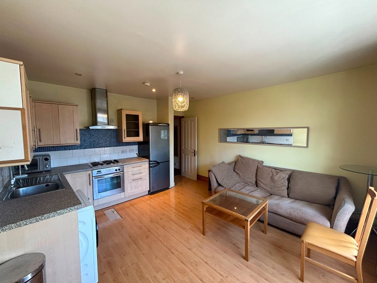 1 Bed Flat, Brixton Station Road, SW9