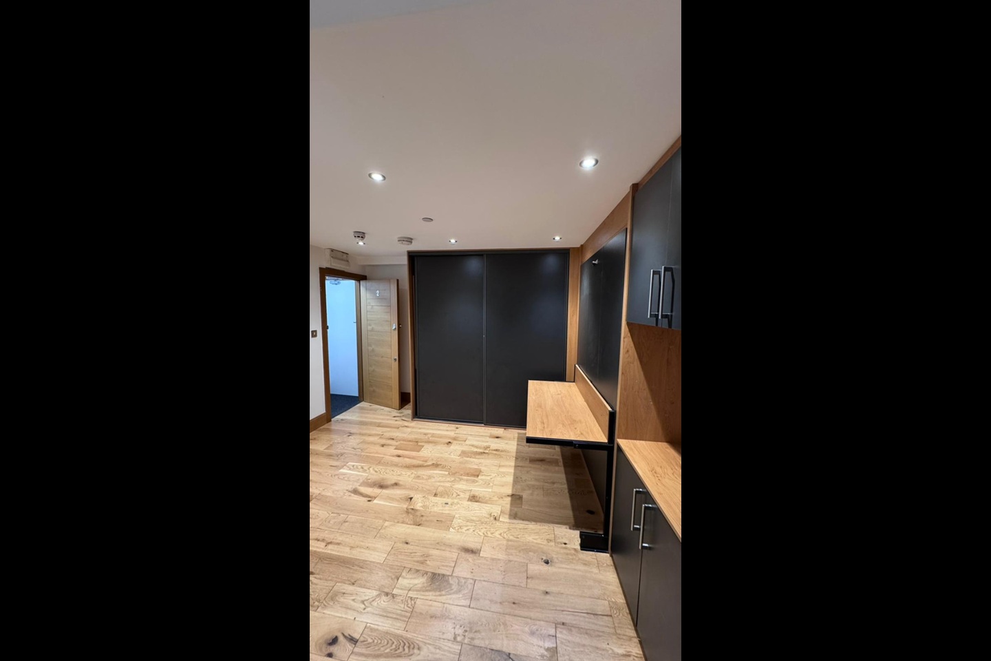 Studio Flat, Kilburn High Road, NW6