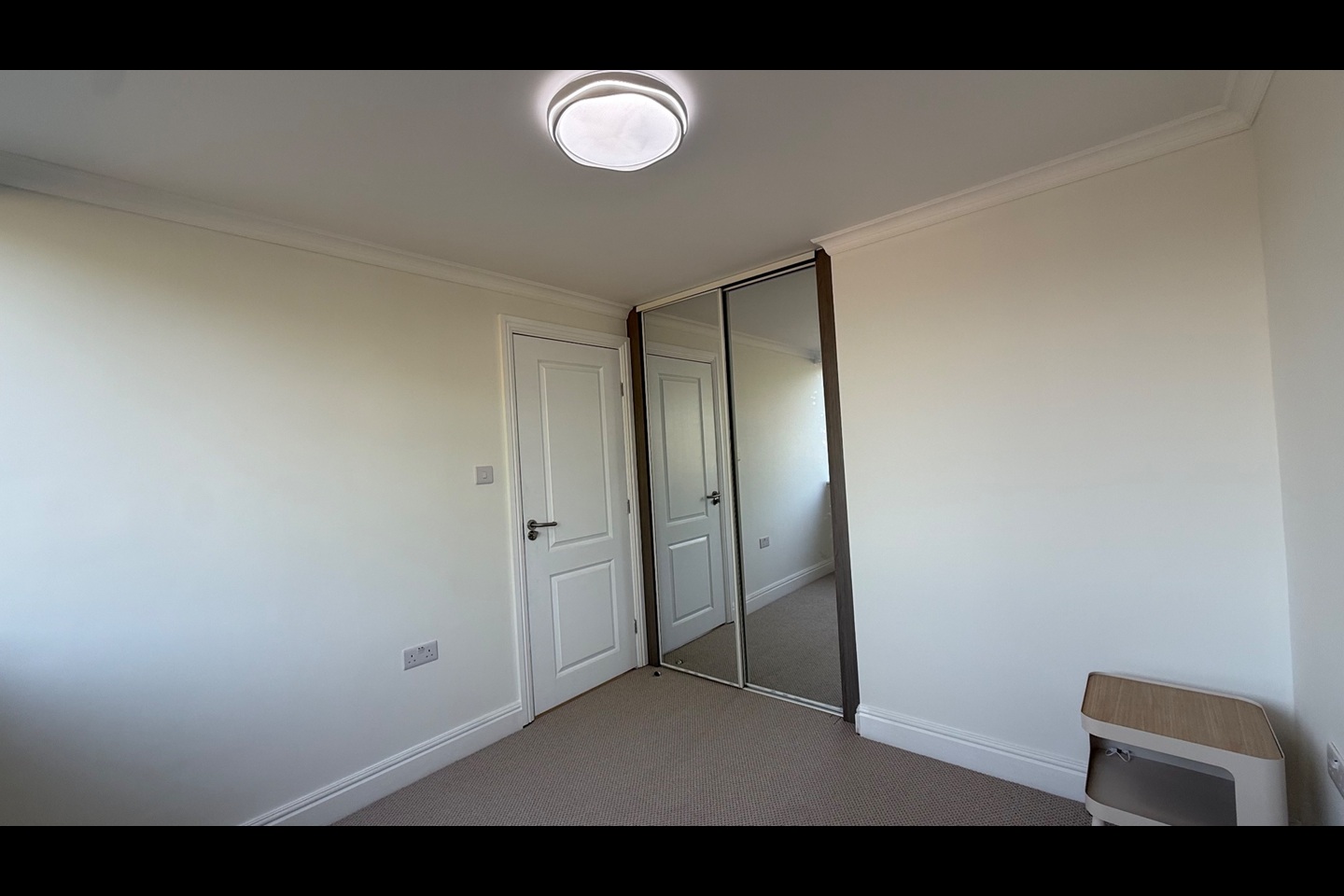 Room in a Shared House, Horwood Close, OX3