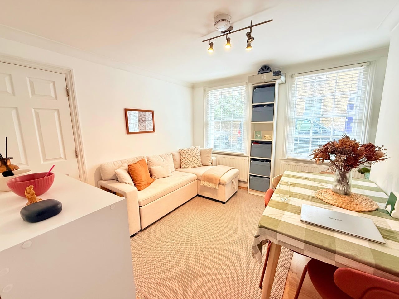 1 Bed Flat, Rawstorne St, EC1V