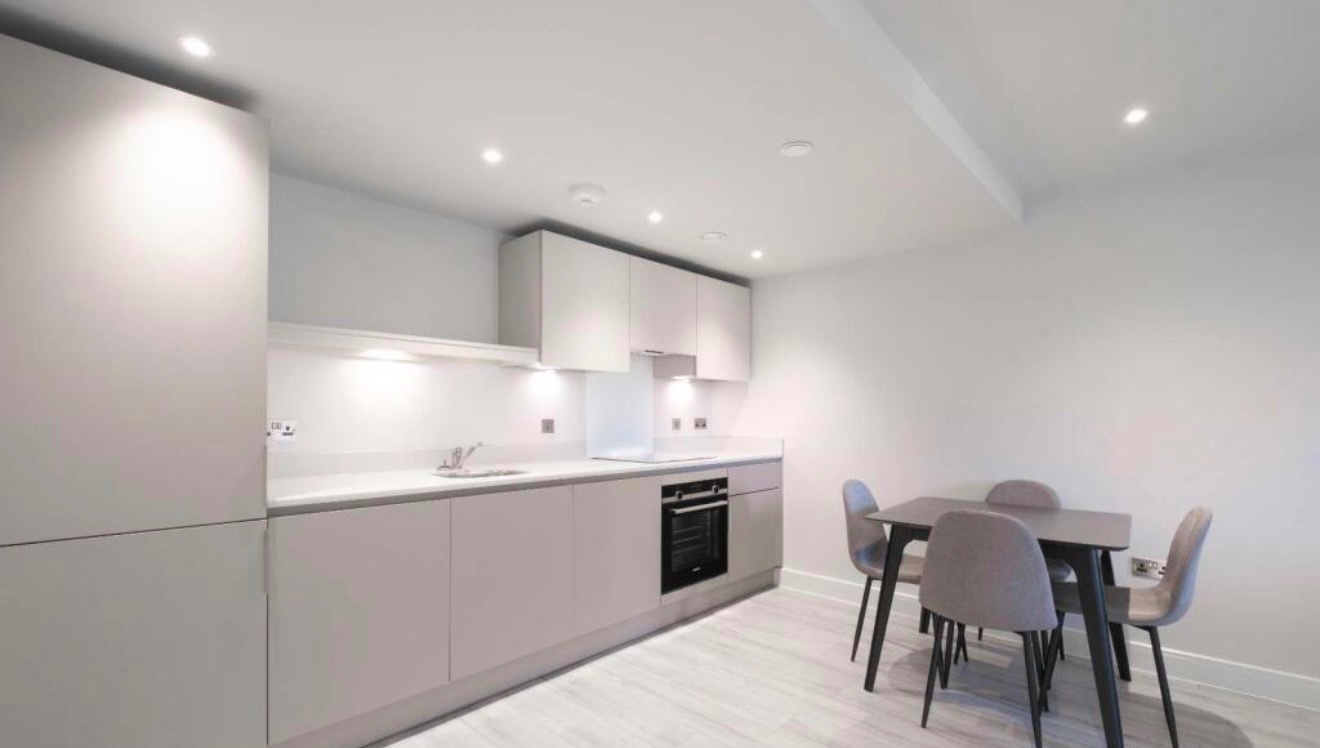 Room in a Shared Flat, Broad Street, B15