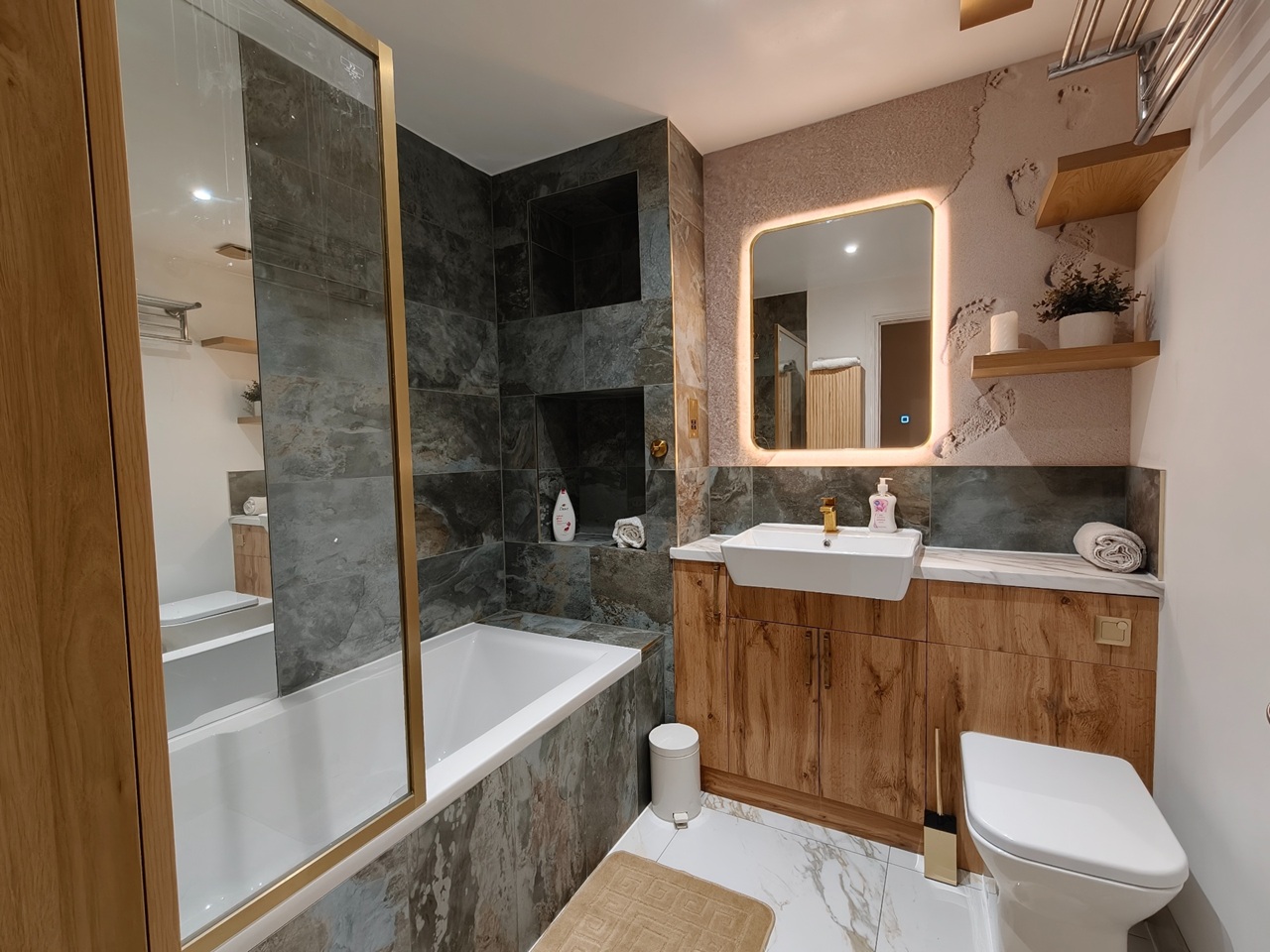 2 Bed Flat, Cornell Building, E1