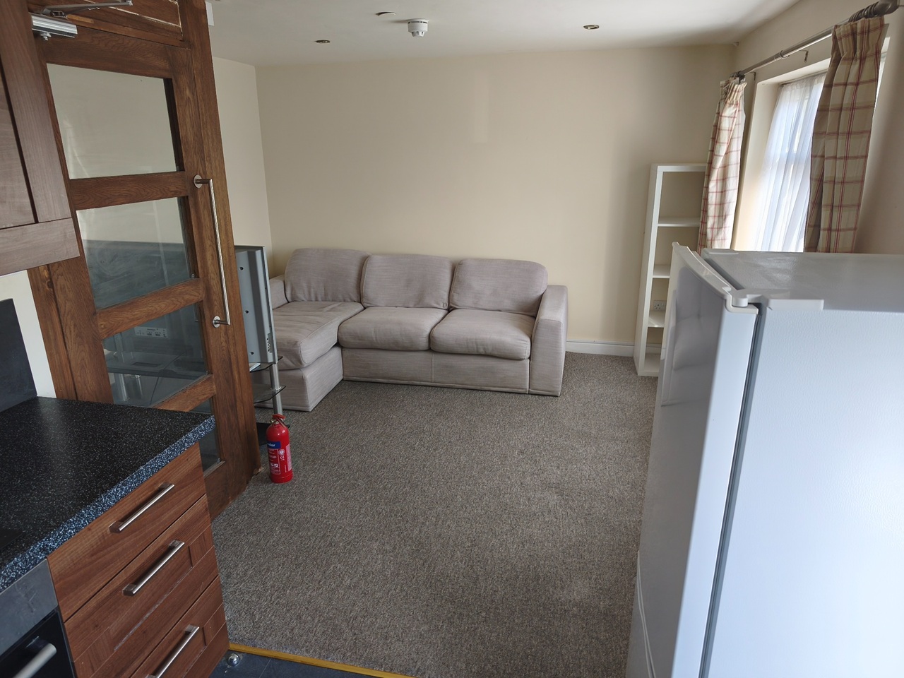 1 Bed Flat, Perne Road, CB1