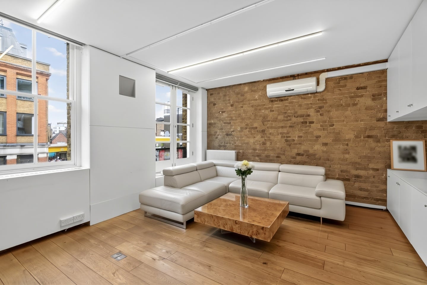 2 Bed Flat, Southwark Bridge Road, SE1