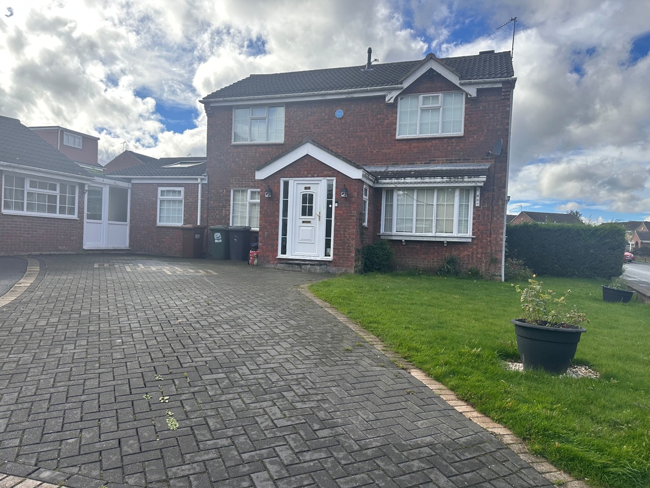 4 Bed Detached House, Oakdene Way, LS17
