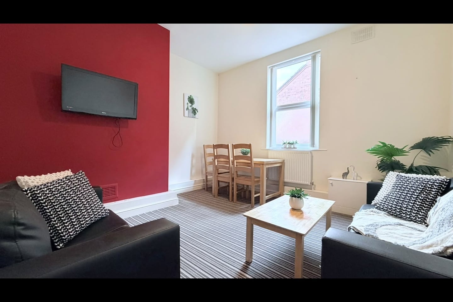 3 Bed Flat, Foxhall Road, NG7