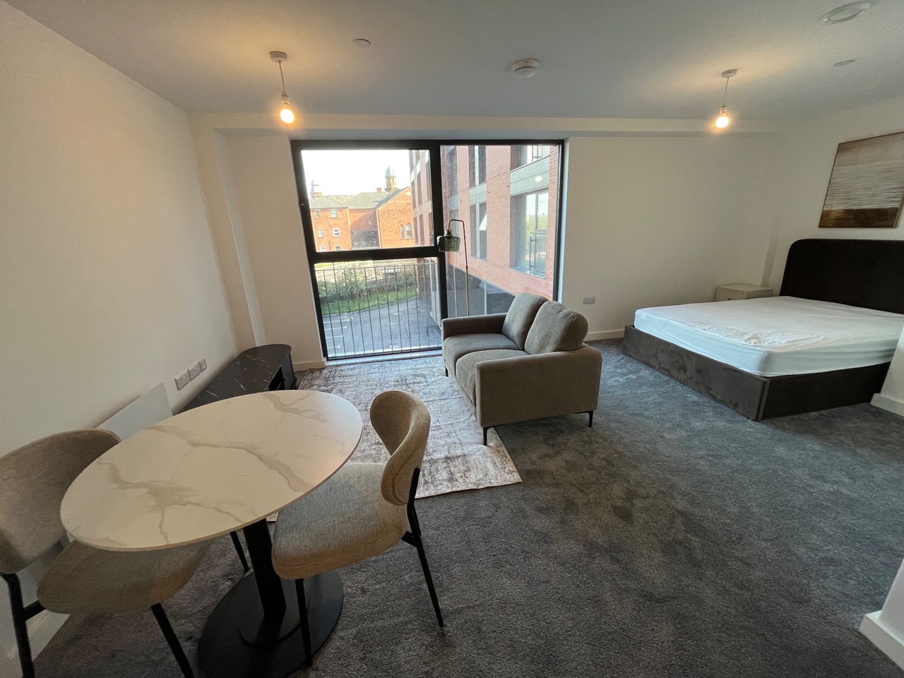 Studio Flat, Willow Court, M6