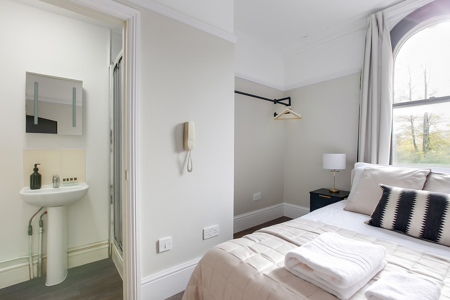 Room in a Shared House, Mill Road, CB1