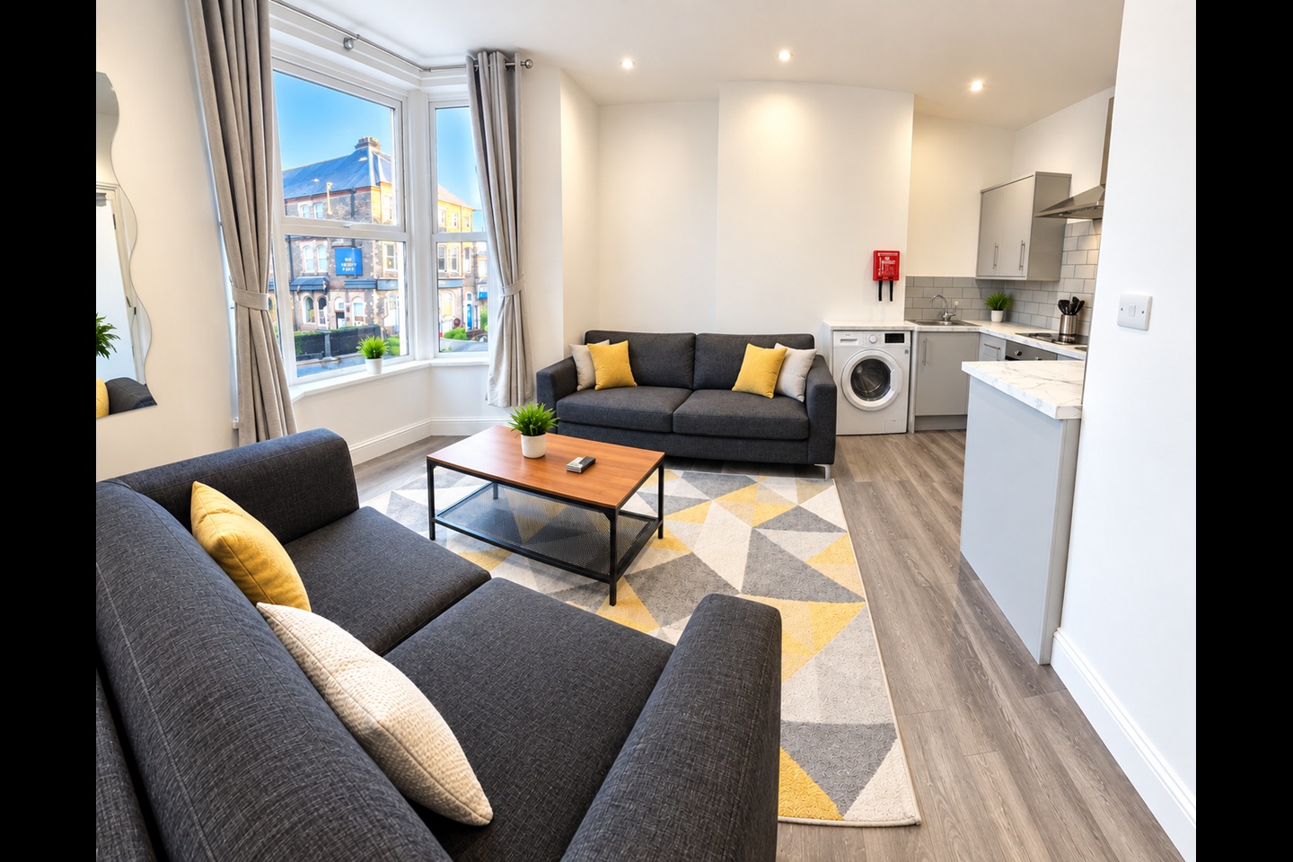 1 Bed Flat, City Road, CF24